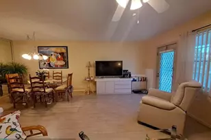 336 Oakridge S, Deerfield Beach, FL 33442 - Photo 4