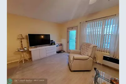 336  Oakridge S, Unit #336, Deerfield Beach, FL 33442 - Photo 2