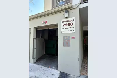 2998 NW 48th Ter, Unit #327, Lauderdale Lakes, FL 33313 - Photo 16