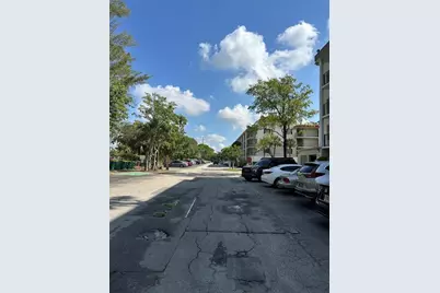 2998 NW 48th Ter, Unit #327, Lauderdale Lakes, FL 33313 - Photo 12