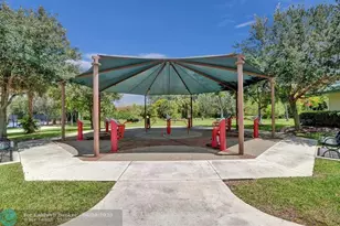 806 Cypress Grove Ln, Pompano Beach, FL 33069 - Photo 60