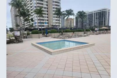 1985 S Ocean Dr, Unit #3M, Hallandale Beach, FL 33009 - Photo 22