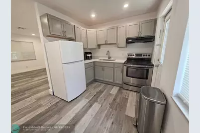 2432  Sherman St, Unit #B, Hollywood, FL 33020 - Photo 4