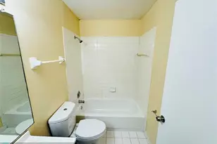 3449 NW 44th St, Lauderdale Lakes, FL 33309 - Photo 8