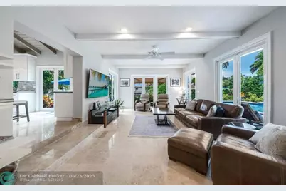 2319  Castilla Isle, Fort Lauderdale, FL 33301 - Photo 6