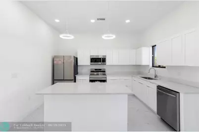 710  Eisenhower Blvd, Lehigh Acres, FL 33974 - Photo 8