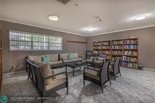 4151 NW 41st St, Lauderdale Lakes, FL 33319 - Photo 32