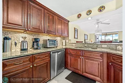 7840  Trent Dr, Unit #111, Tamarac, FL 33321 - Photo 10