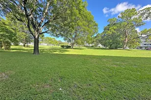 1031 Berkshire B, Deerfield Beach, FL 33442 - Photo 14