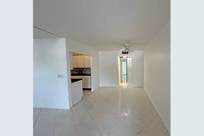 1031  Berkshire B, Unit #1031, Deerfield Beach, FL 33442 - Photo 6