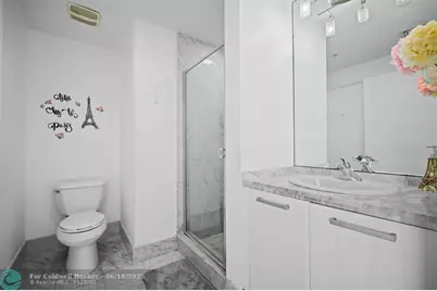 244  Biscayne Blvd, Unit #2210, Miami, FL 33132 - Photo 20