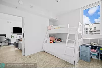 244  Biscayne Blvd, Unit #2210, Miami, FL 33132 - Photo 18