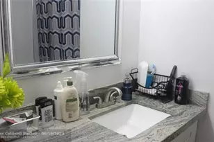 7891 Sunrise Lakes Dr Unit, Sunrise, FL 33322 - Photo 22