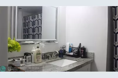 7891  Sunrise Lakes Dr, Unit #203, Sunrise, FL 33322 - Photo 20