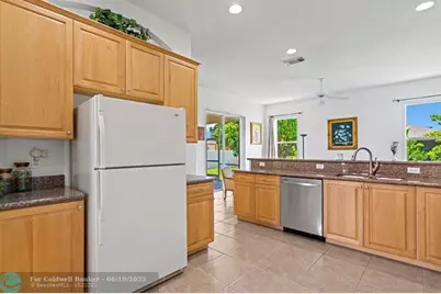 386 SW Donna Ter, Port Saint Lucie, FL 34984 - Photo 22