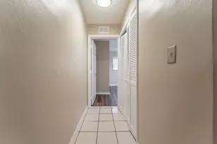 6660 Allen St, Hollywood, FL 33024 - Photo 14