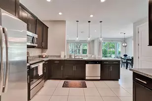 99 Palm Ln, Royal Palm Beach, FL 33411 - Photo 8