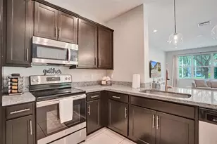 99 Palm Ln, Royal Palm Beach, FL 33411 - Photo 10