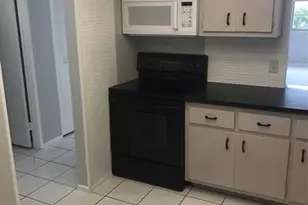 1351 NE Miami Gardens Dr, Miami, FL 33179 - Photo 2