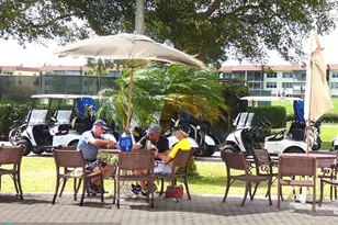 9400 N Hollybrook Lake Dr, Pembroke Pines, FL 33025 - Photo 16