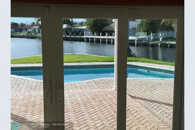 5251 NE 29th Ave, Fort Lauderdale, FL 33308 - Photo 2