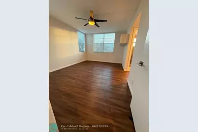 9480  Poinciana Pl, Unit #410, Davie, FL 33324 - Photo 8