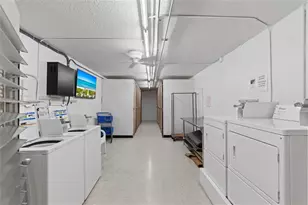 4301 Martinique Cir, Coconut Creek, FL 33066 - Photo 24