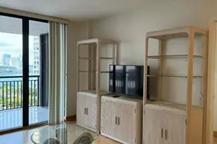 540 Brickell Key Dr, Miami, FL 33131 - Photo 2