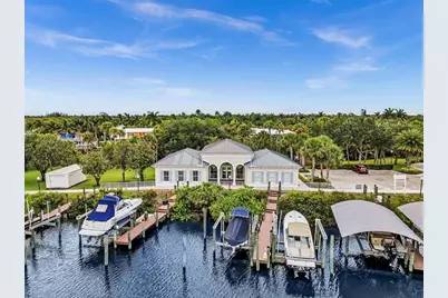 755 SW River Bend Cir, Stuart, FL 34997 - Photo 14