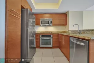 2641 N Flamingo Rd, Sunrise, FL 33323 - Photo 12