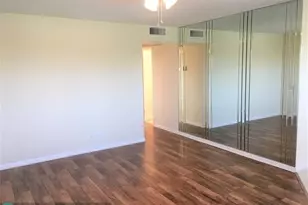 551 SW 135th Ave, Pembroke Pines, FL 33027 - Photo 10