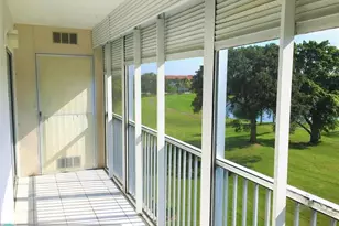 551 SW 135th Ave, Pembroke Pines, FL 33027 - Photo 1