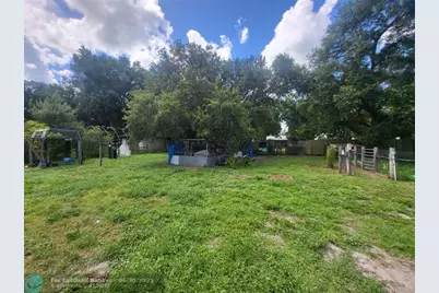 7341 NW 95th Ct., Okeechobee, FL 34972 - Photo 2