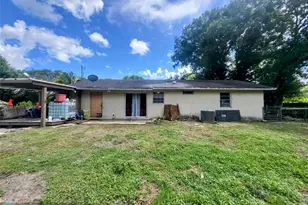 7341 NW 95th Ct, Okeechobee, FL 34972 - Photo 16