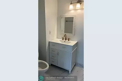 6796 S Palmetto Cir, Unit #202, Boca Raton, FL 33433 - Photo 8