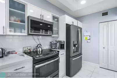 610 W Las Olas Boulevard #517, Fort Lauderdale, FL 33312 - Photo 20