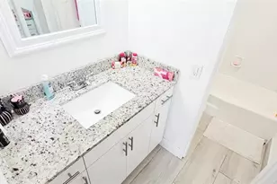 2000 NE 135th St, North Miami, FL 33181 - Photo 14