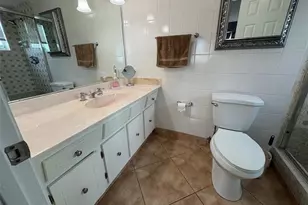 4401 NW 41st St, Lauderdale Lakes, FL 33319 - Photo 12