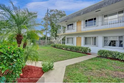 3322  Cynthia Ln, Unit #112, Lake Worth Beach, FL 33461 - Photo 1
