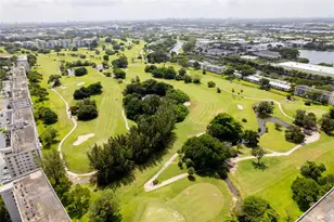 2950 N Palm Aire Dr, Pompano Beach, FL 33069 - Photo 22