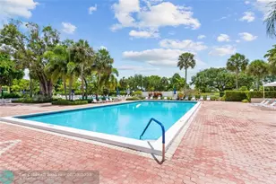 555 Oaks Ln, Pompano Beach, FL 33069 - Photo 22