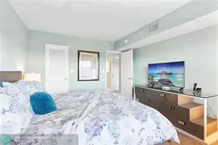 555 Oaks Ln, Pompano Beach, FL 33069 - Photo 16