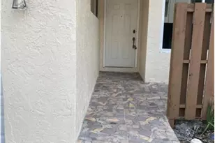 8233 NW 8th Ct, Fort Lauderdale, FL 33324 - Photo 2