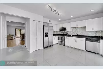 225 SE 11th Ave, Unit #225, Pompano Beach, FL 33060 - Photo 8