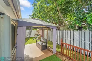 7542 NW 3rd St, Plantation, FL 33317 - Photo 28