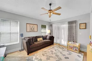 7542 NW 3rd St, Plantation, FL 33317 - Photo 14