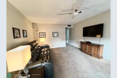 105  Oakridge I, Unit #105, Deerfield Beach, FL 33442 - Photo 4