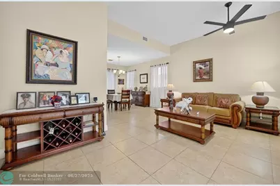 18203 SW 152nd Pl, Miami, FL 33187 - Photo 12