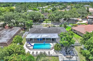 5421 N 36th Ct, Hollywood, FL 33021 - Photo 6