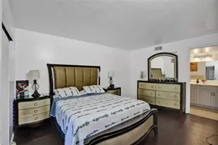 20065 NE 3rd Ct, Miami, FL 33179 - Photo 4